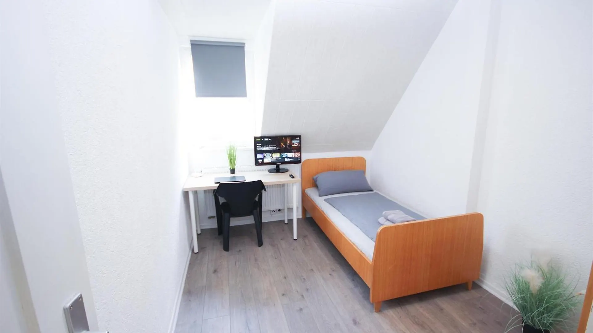 Alfa 2 Zimmer Apartment Stuttgart 2Br Tv Wifi Wm Nahe Daimler L Wifi & Smarttv I 2 Rooms L Bathroom I Kitchen